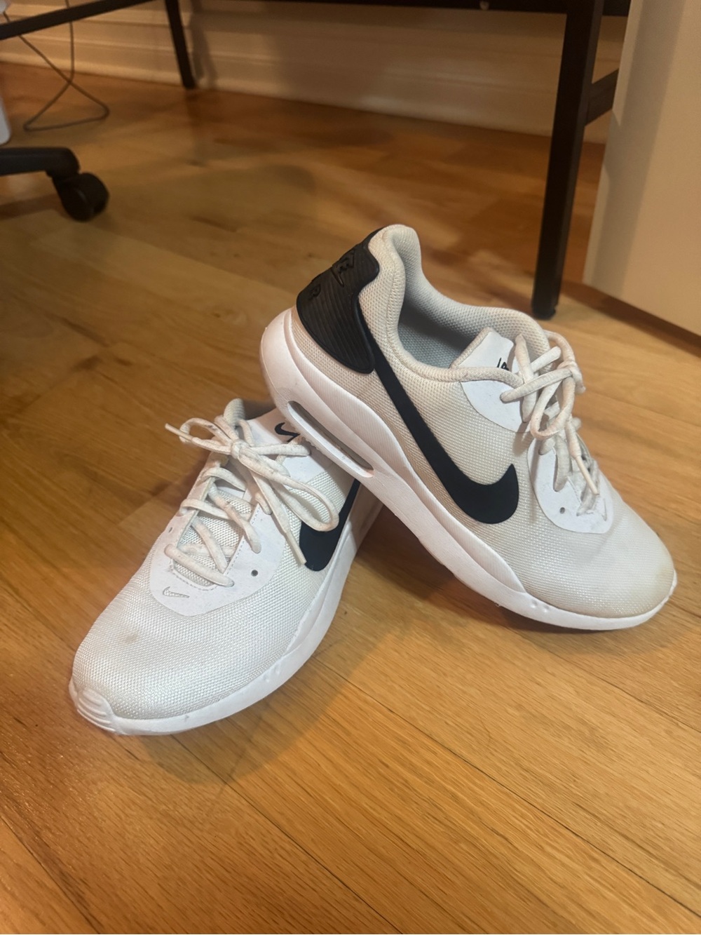 Nike air sneakers
